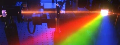Pochopení dopadu vlnových délek laseru na zdraví očí a pokožky